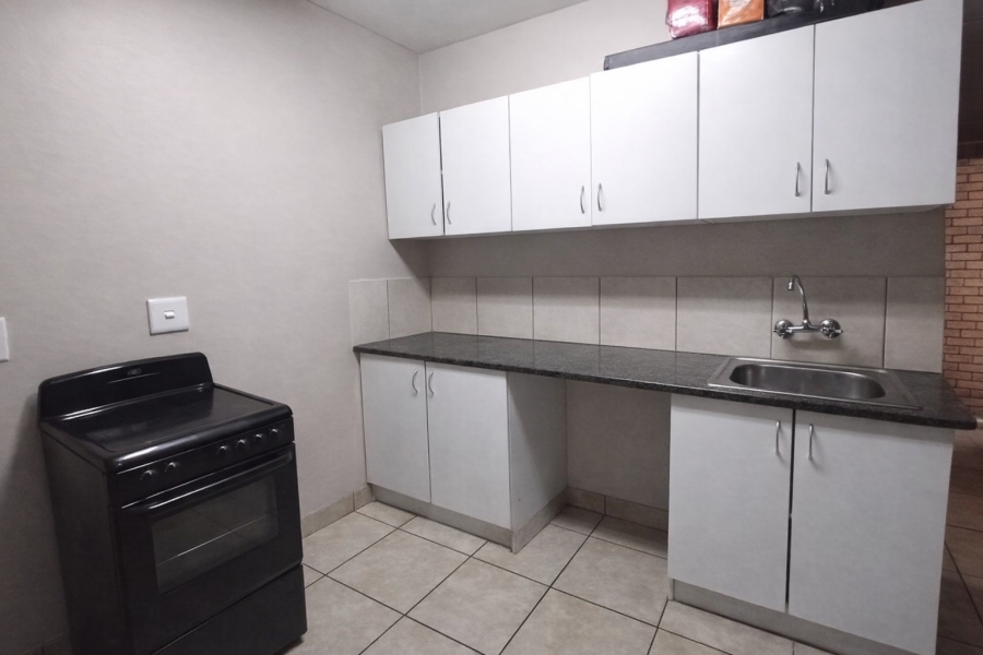 2 Bedroom Property for Sale in Rustenburg Central North West